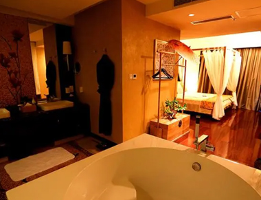 武汉汉阳区养生会所的黄昏恋：当爱情遇上八十岁